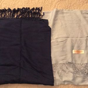 2 Beautiful Scarves - 70% Pashmina / 30% Silk